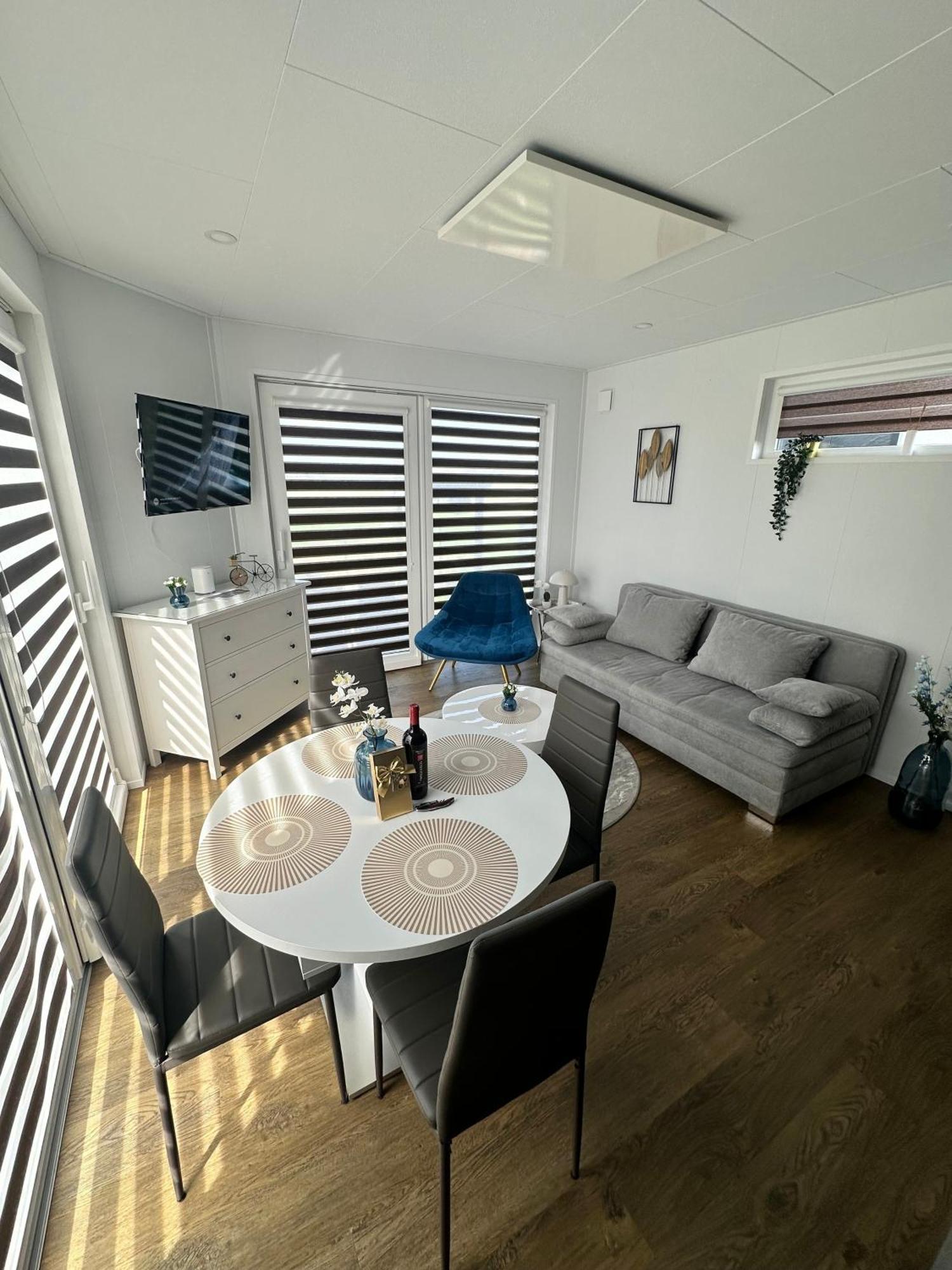 Ferienhaus Am Seepark -J&K 戈赫 外观 照片